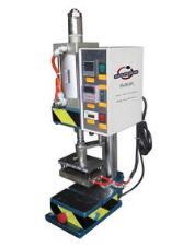 鉚接機(jī)對比鉚釘機(jī)的十大優(yōu)點