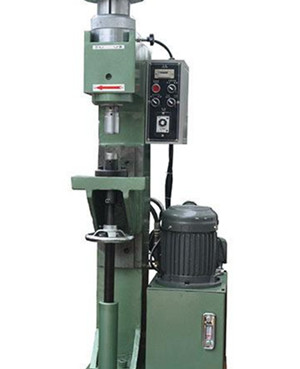 合格的氣壓鉚接機(jī)有哪些特點？