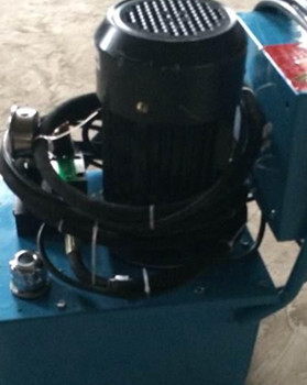 鉚接機(jī)脫模困難怎么辦？鉚接點(diǎn)容易撕裂怎么辦？