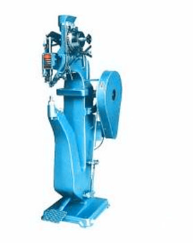 如何判斷所采購的氣壓鉚接機(jī)是否性價(jià)比高？