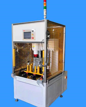 鉚接機(jī)定制時(shí)需要注意哪些？這幾個(gè)方面需留意！