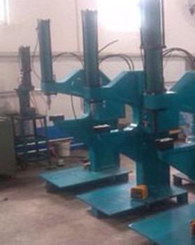 寧波買一臺(tái)鉚接機(jī)需要多少錢？