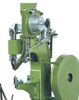 哪些因素會(huì)影響到鉚接機(jī)價(jià)格和質(zhì)量？